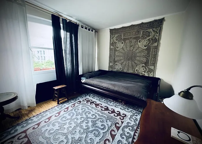 Zimmer Mit Blick Auf Den Fernsehturm In 3Zimmer Wg